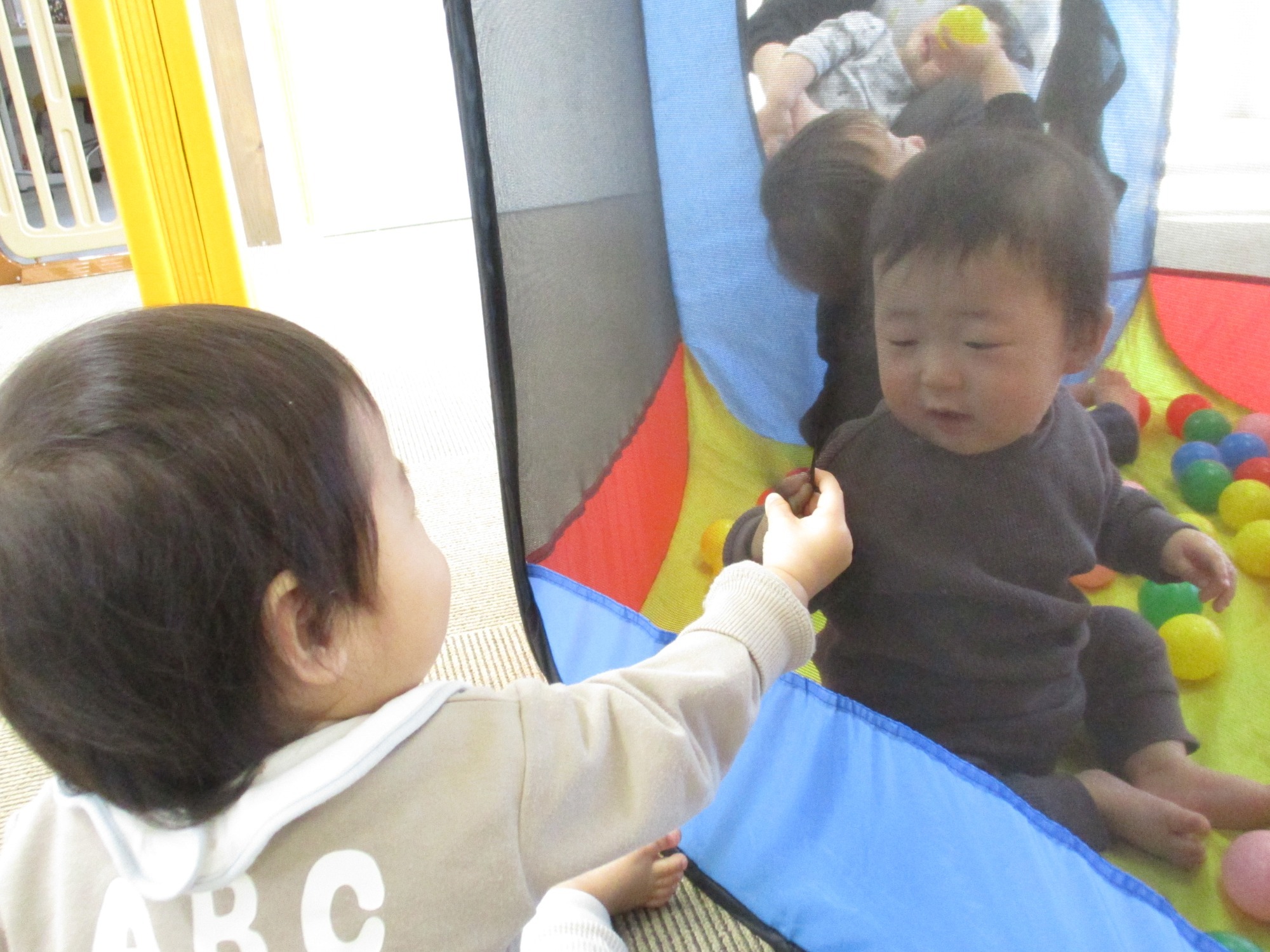 2023.11.01　感触遊びやごっこ遊びを楽しむ子ども達