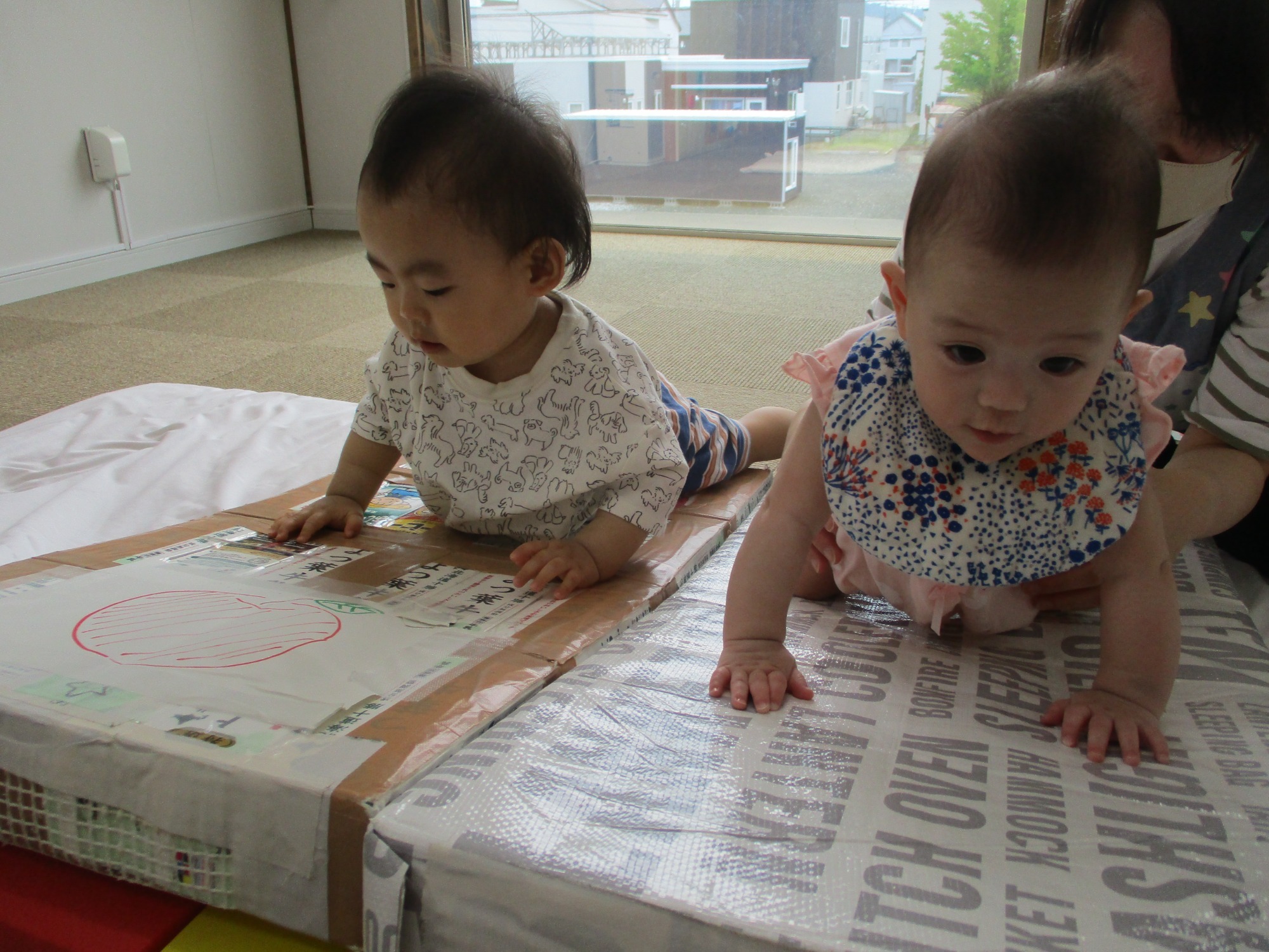 2023.11.01　感触遊びやごっこ遊びを楽しむ子ども達