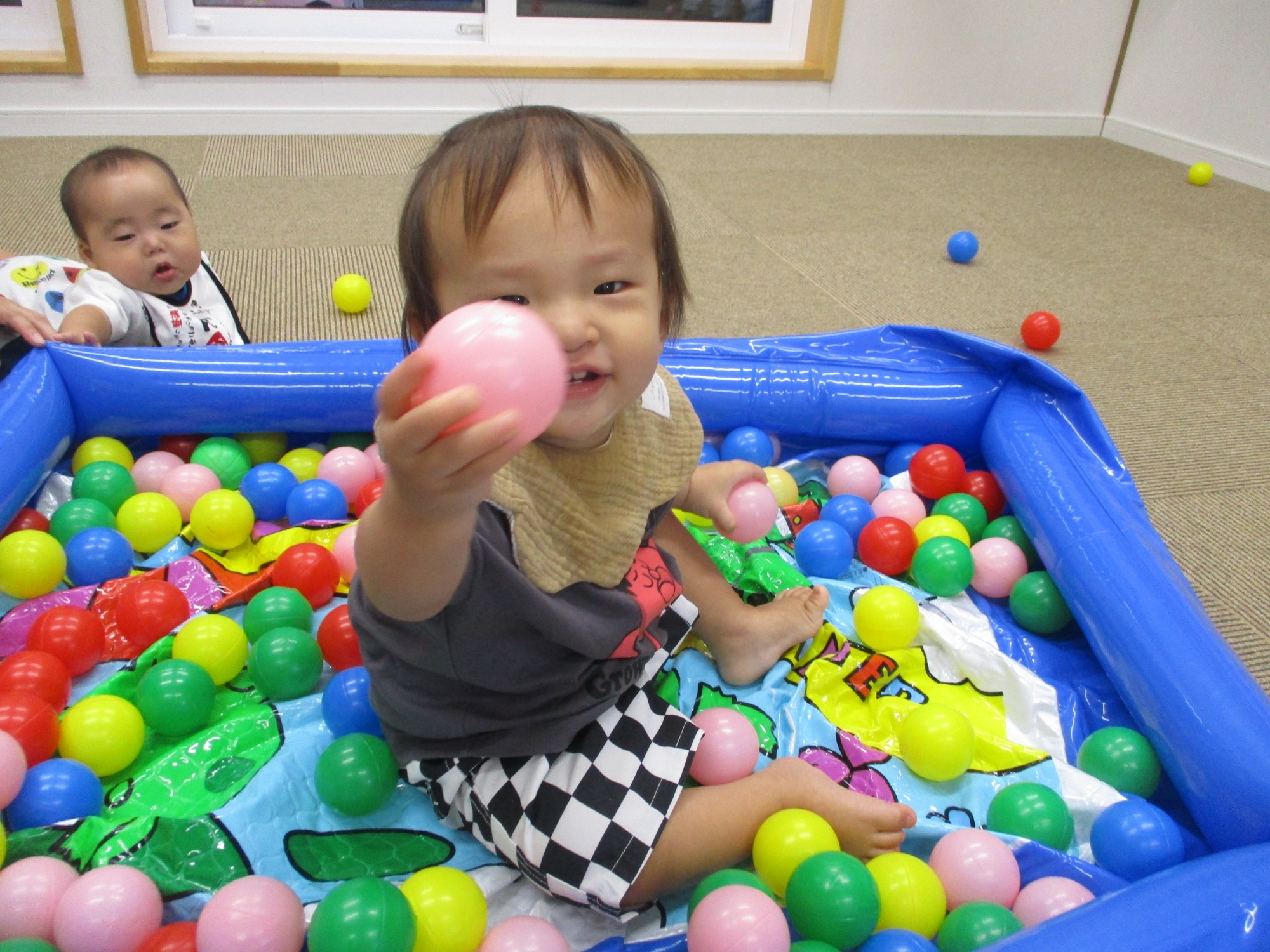 2023.11.01 感触遊びやごっこ遊びを楽しむ子ども達