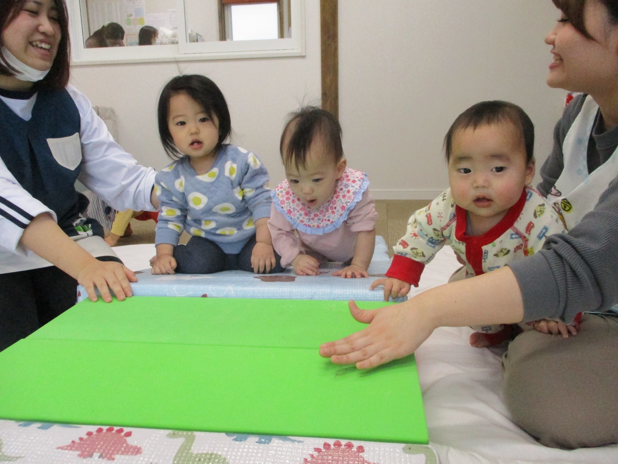 2023.11.01　感触遊びやごっこ遊びを楽しむ子ども達