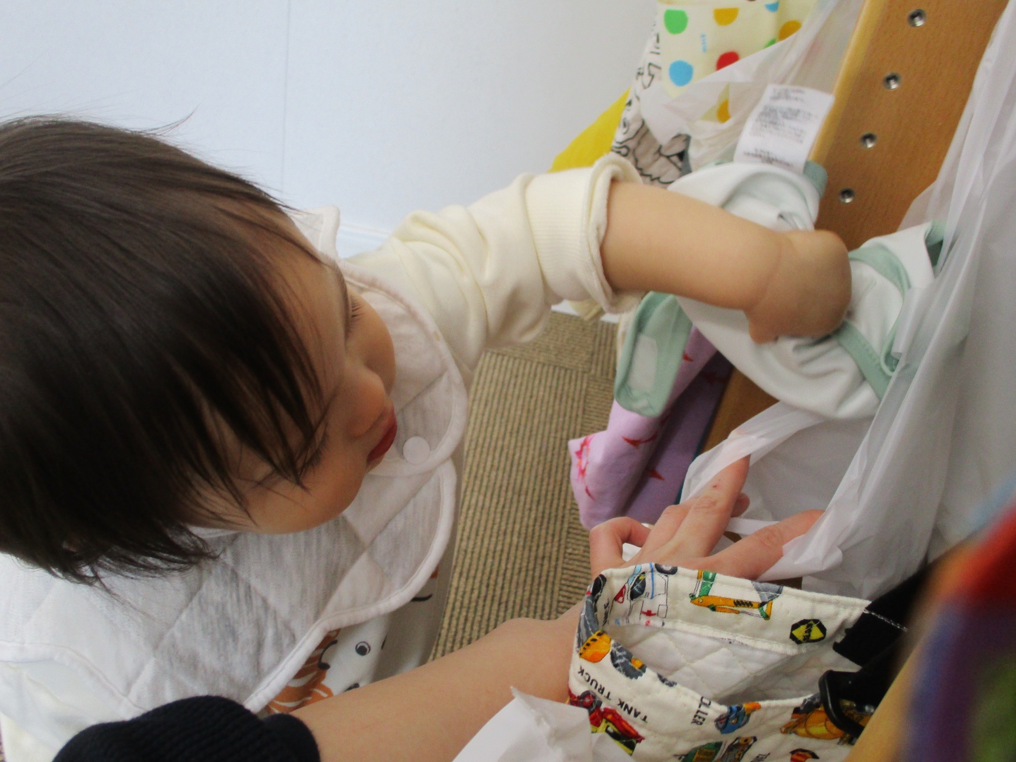 2023.11.01 感触遊びやごっこ遊びを楽しむ子ども達