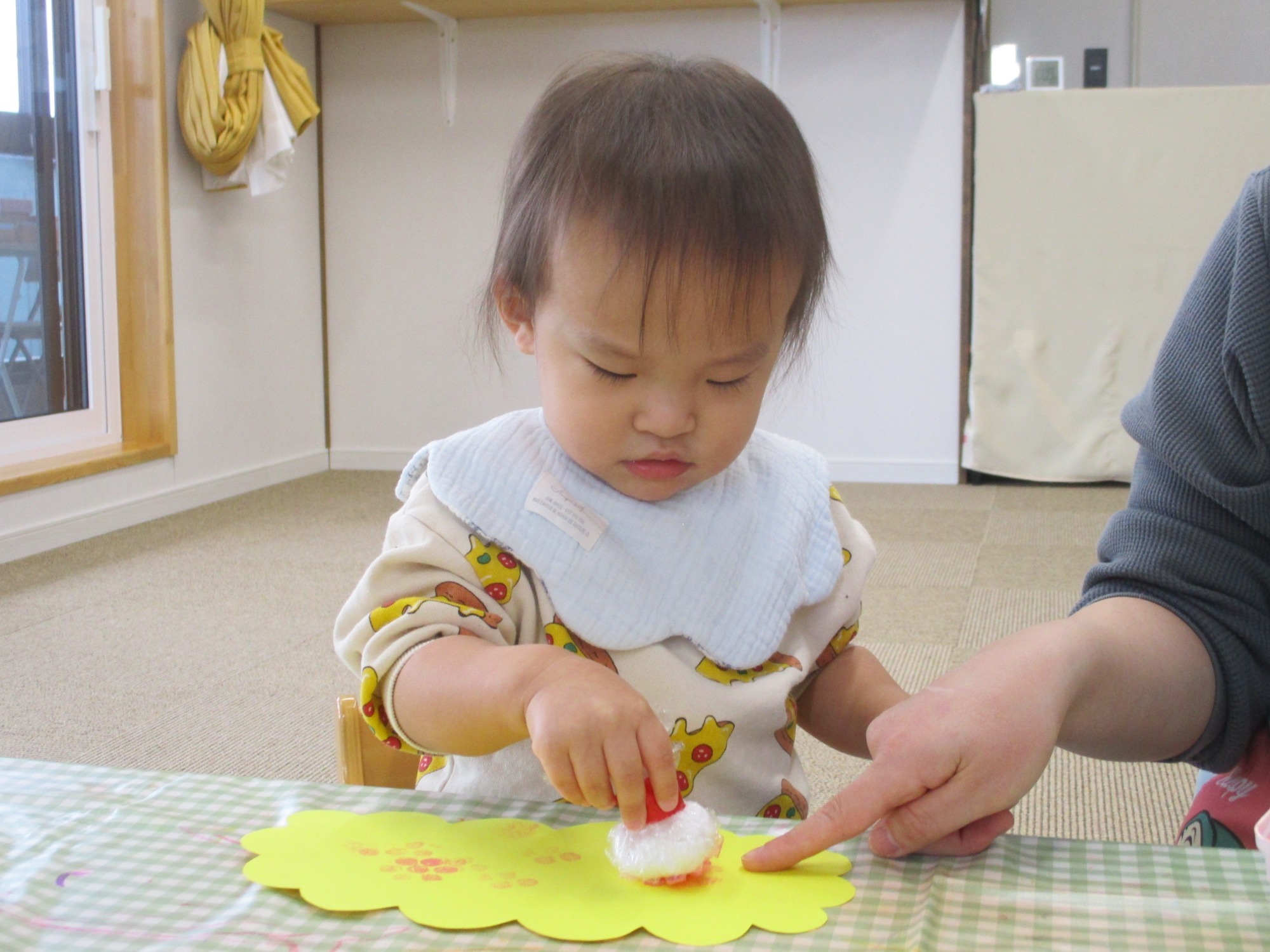 2023.11.01 感触遊びやごっこ遊びを楽しむ子ども達