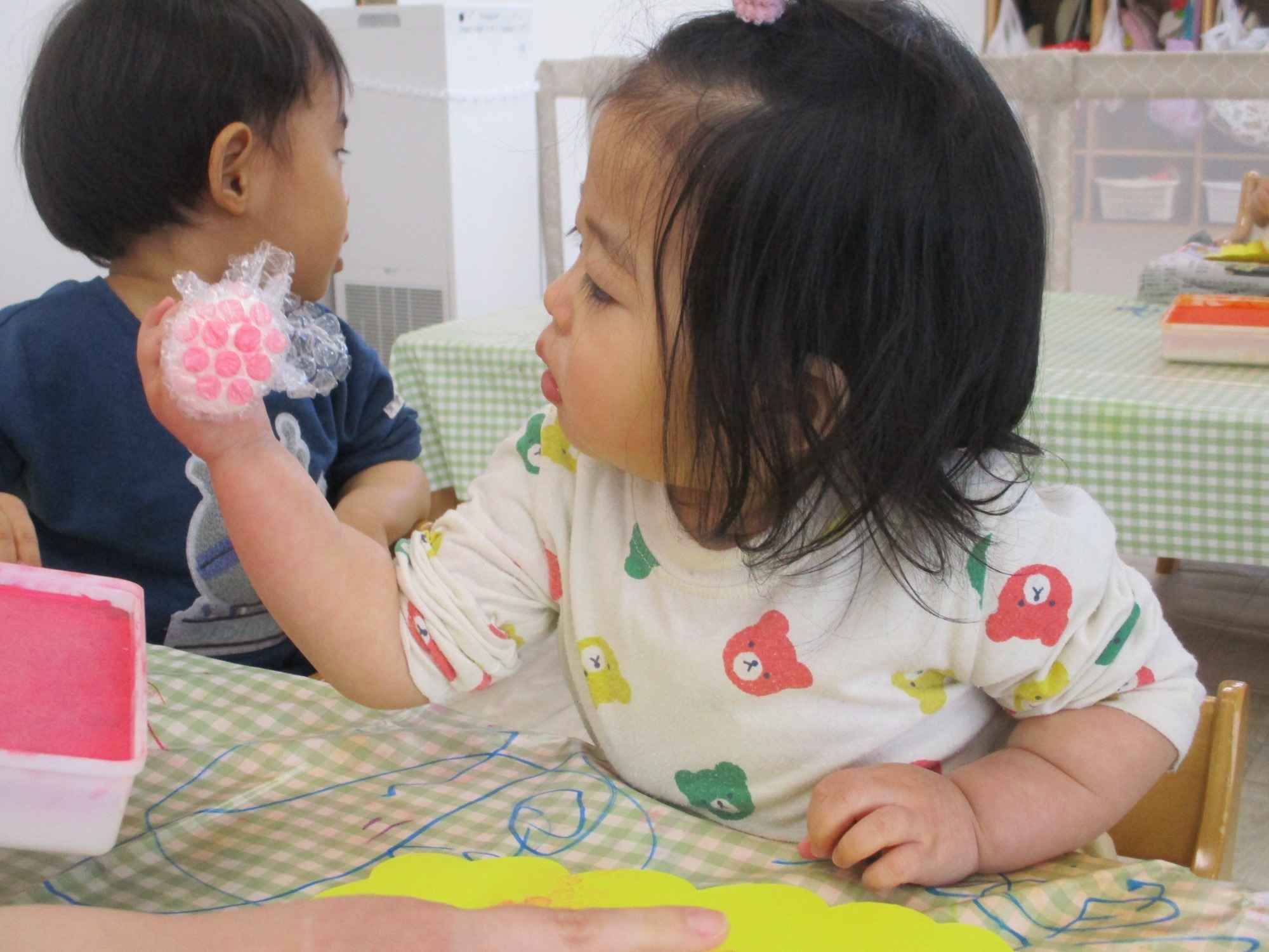 2023.11.01 感触遊びやごっこ遊びを楽しむ子ども達